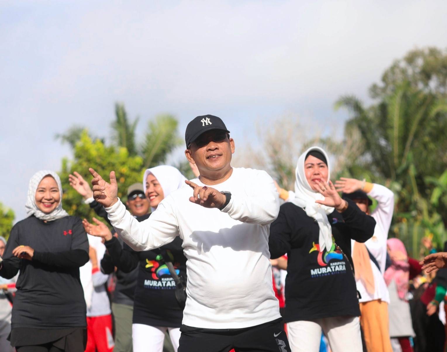 Jalan Santai dan Senam 